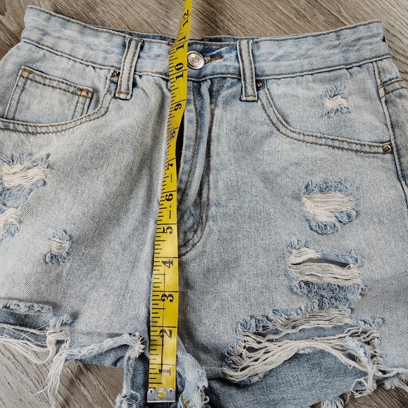 Shein XS Distressed Jean Shorts Light Blue Cutoff Raw Hem High Rise Denim 2in - Picture 7 of 7